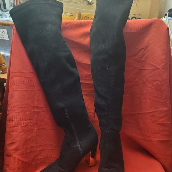 Fall suede boots - Picture 3 of 7